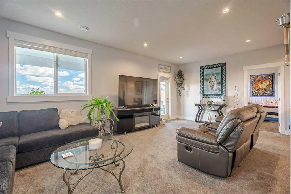 1483 Aldrich Place