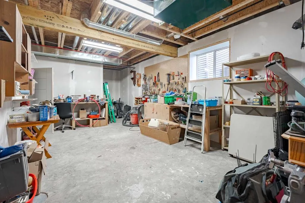 1483 Aldrich Place