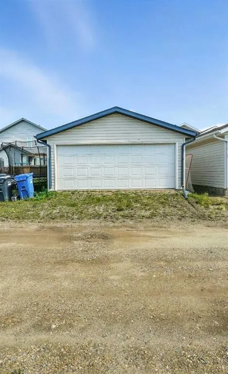 28 Lanterman Close
