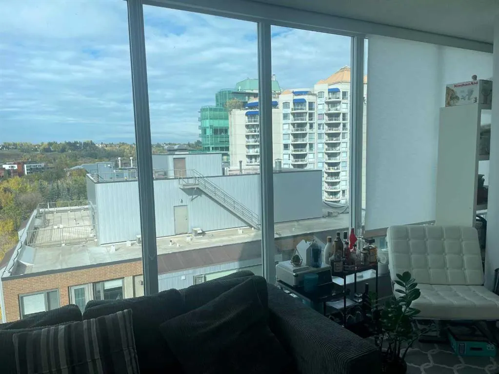 888 4 Avenue SW, #803