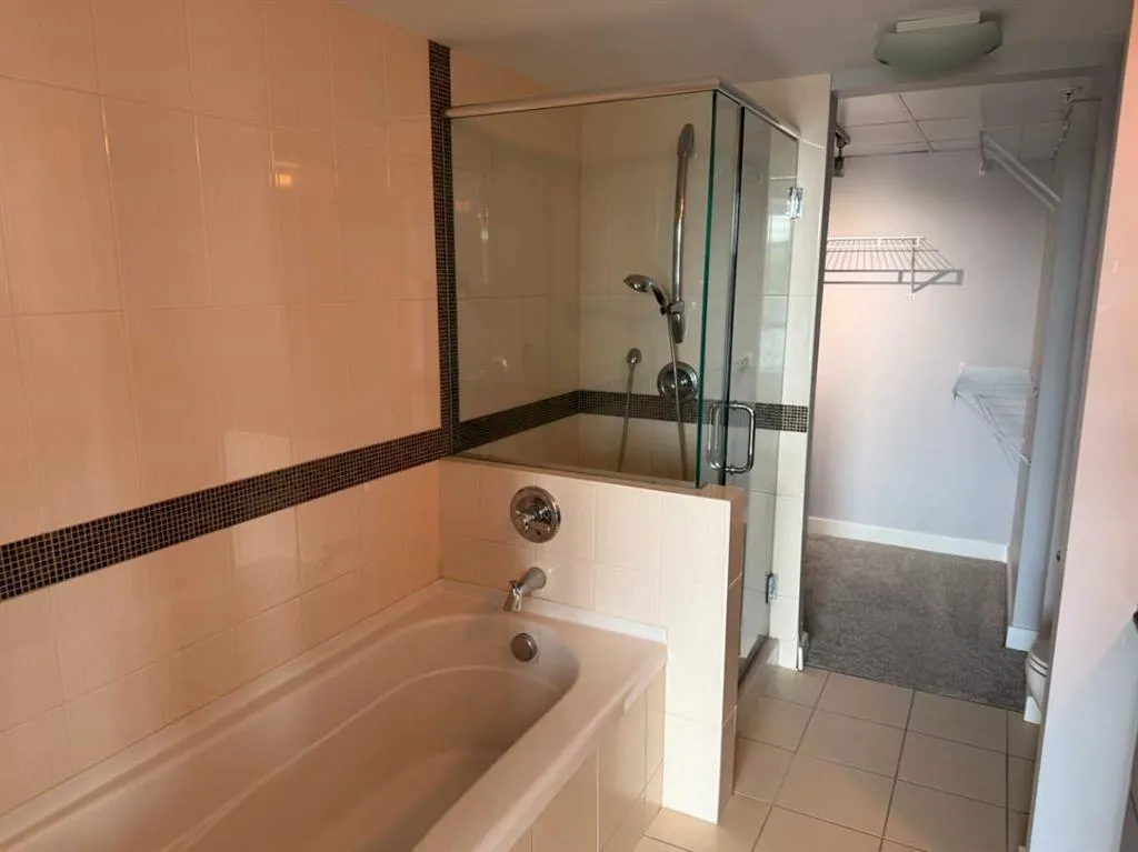 888 4 Avenue SW, #803