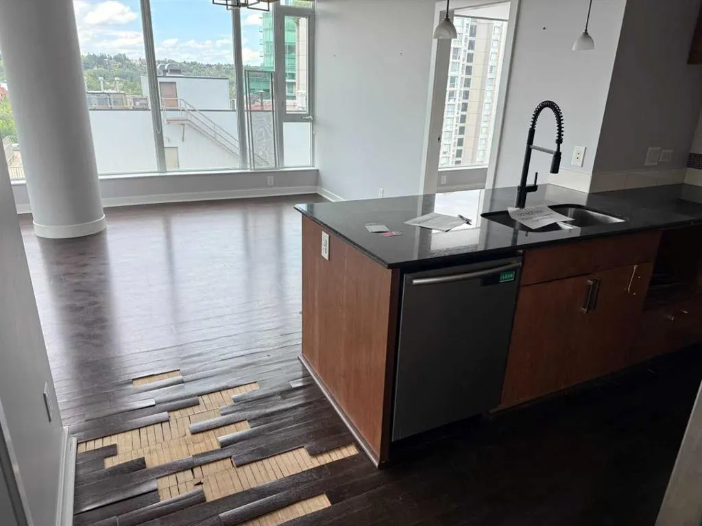 888 4 Avenue SW, #803
