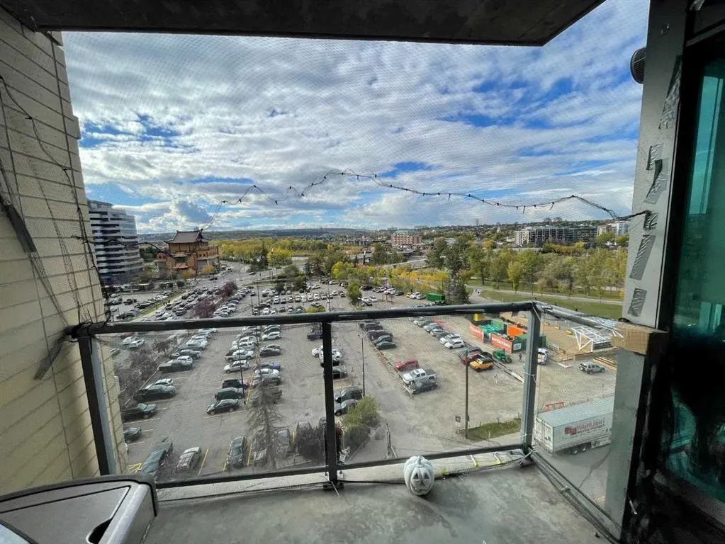 888 4 Avenue SW, #803
