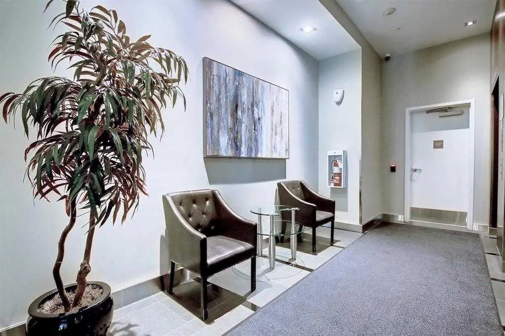 888 4 Avenue SW, #803