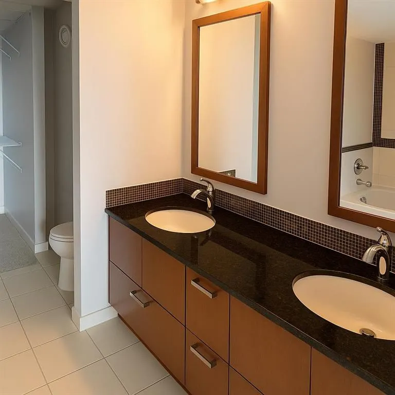 888 4 Avenue SW, #803