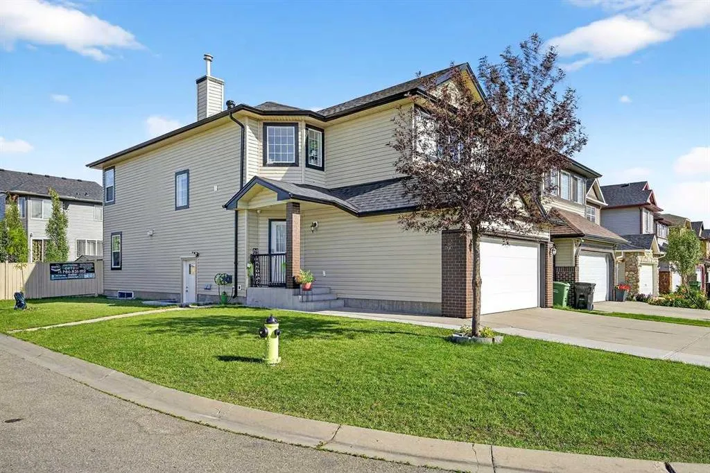 143 Saddleland Crescent NE