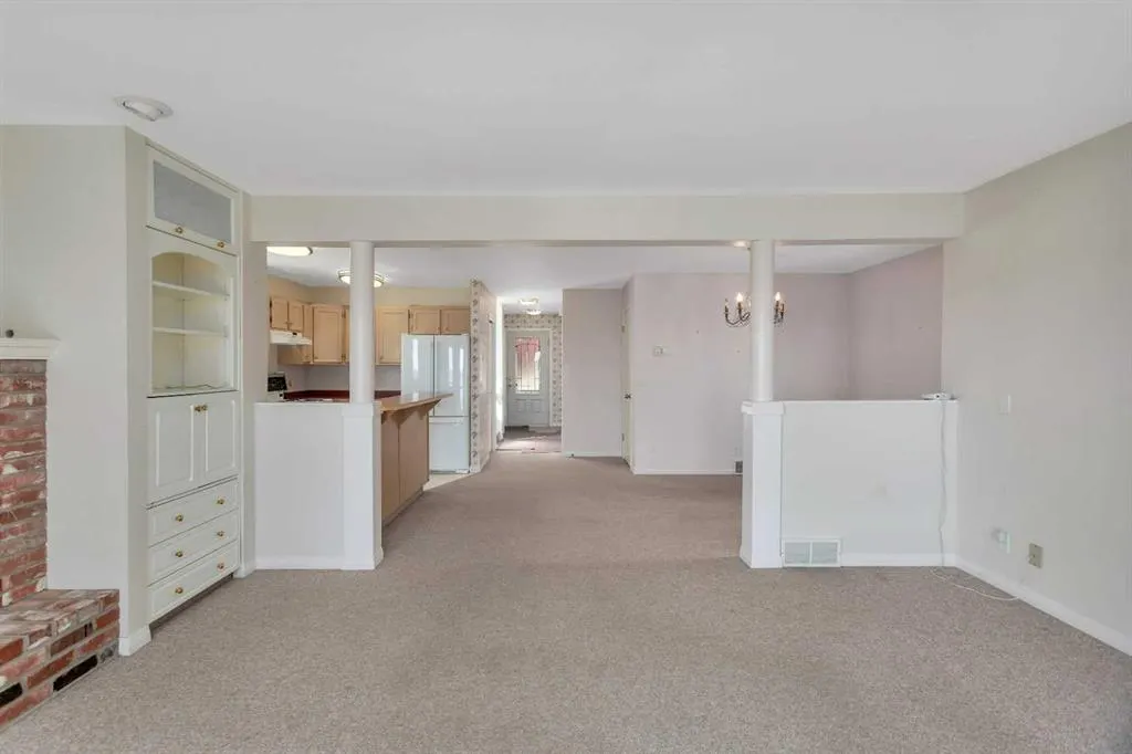 180 Marina Bay Court