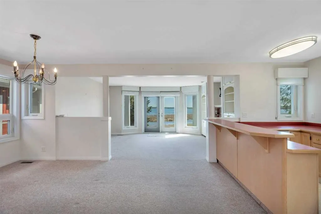 180 Marina Bay Court