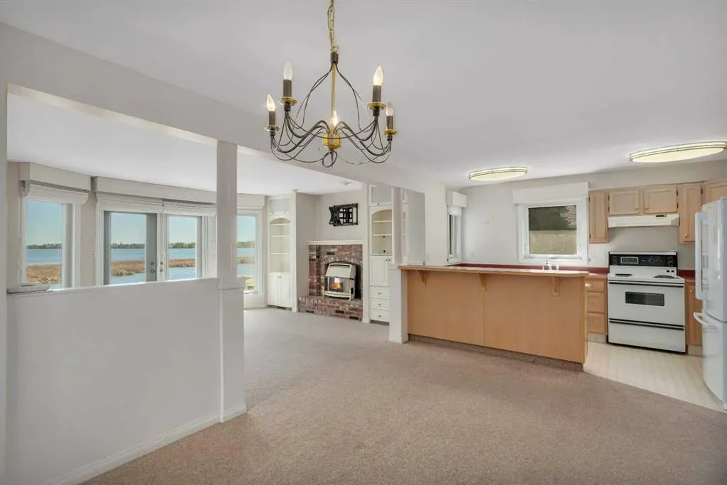 180 Marina Bay Court