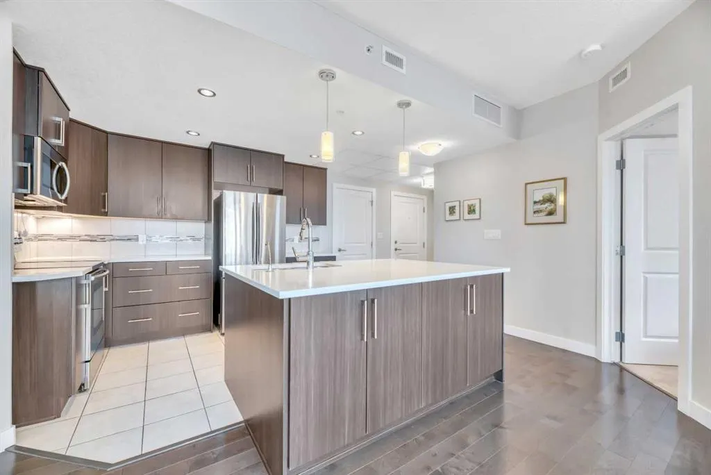 24 Varsity Estates Circle NW, #410