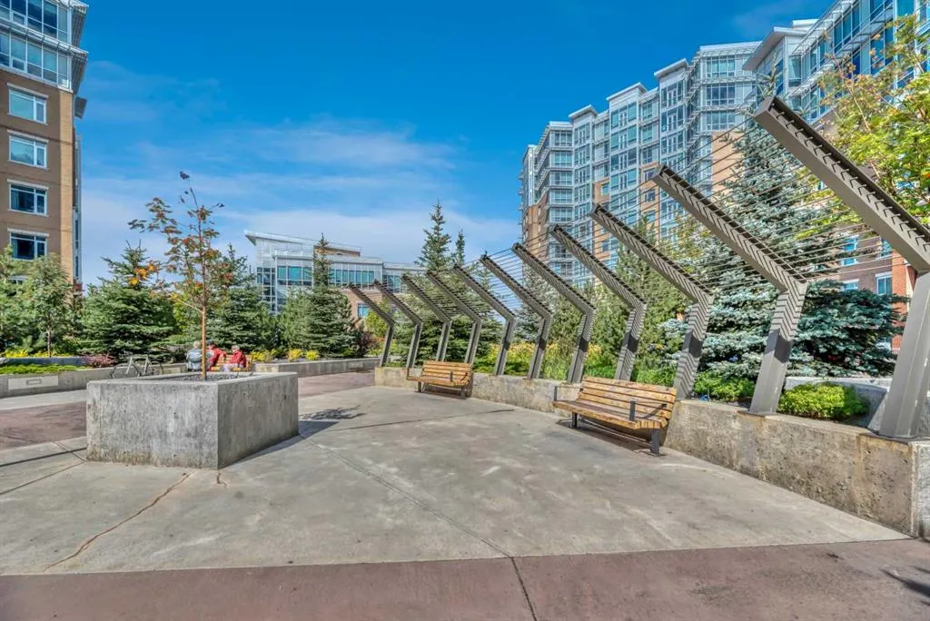 24 Varsity Estates Circle NW, #410