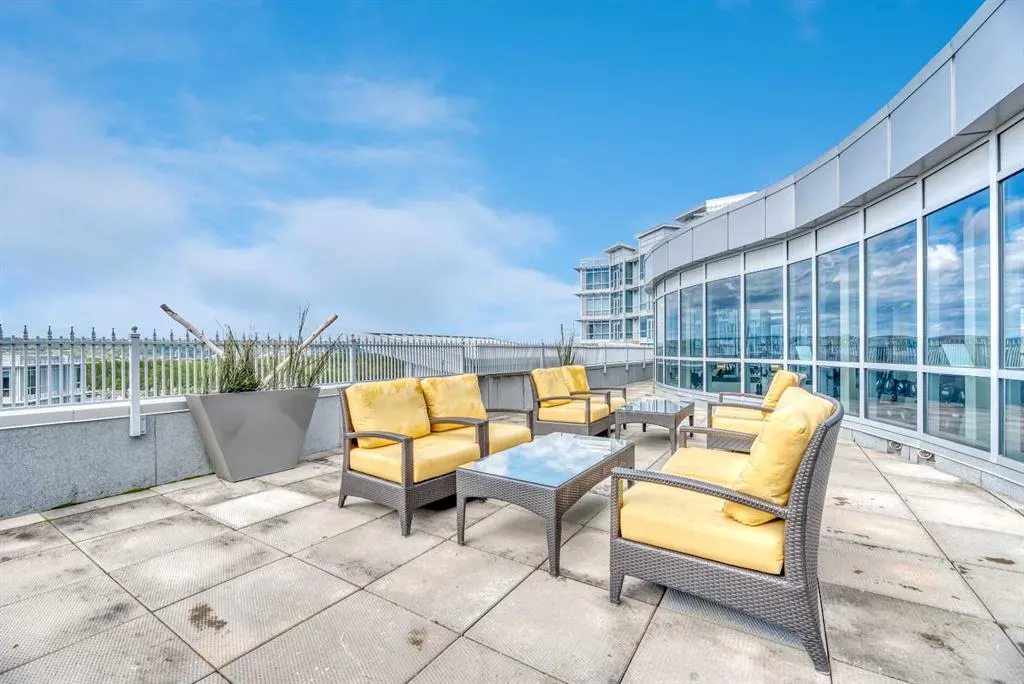 24 Varsity Estates Circle NW, #410