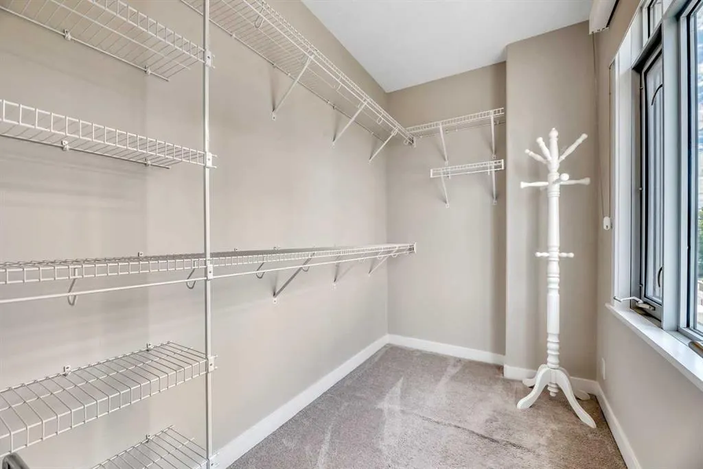 24 Varsity Estates Circle NW, #410