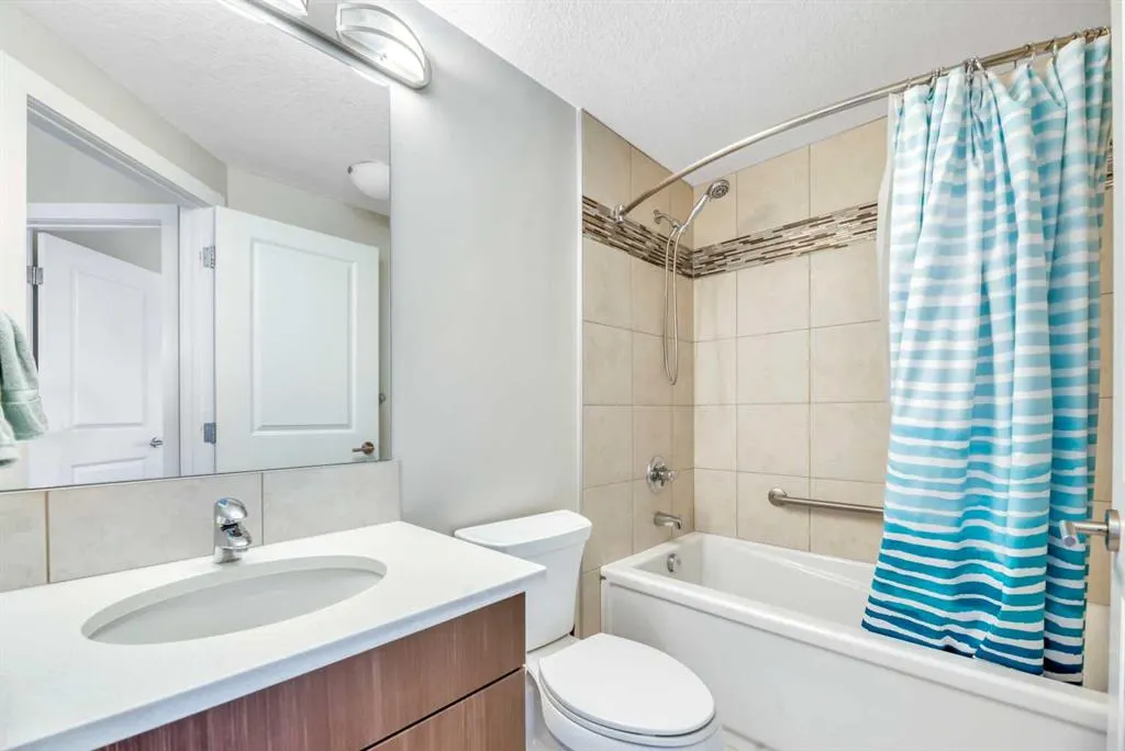 24 Varsity Estates Circle NW, #410