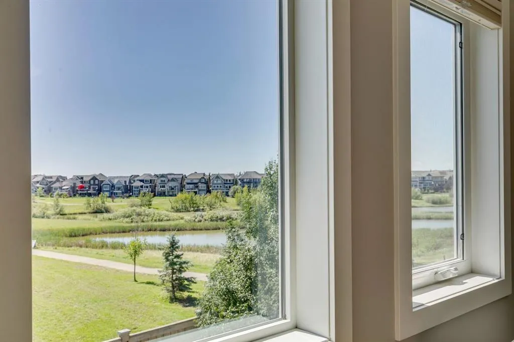 119 Marquis Crescent SE