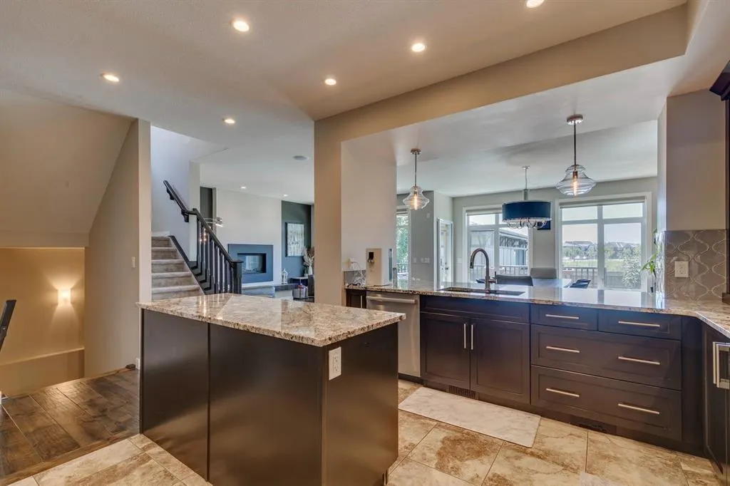 119 Marquis Crescent SE
