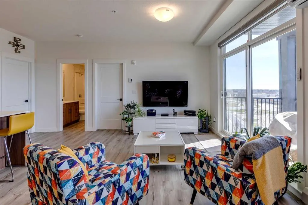 10 Sage Hill Walk NW, #216