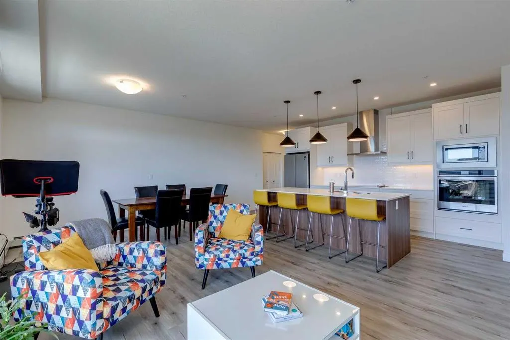 10 Sage Hill Walk NW, #216