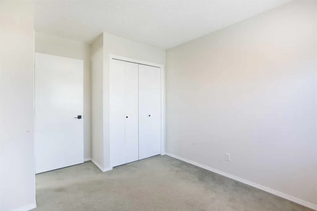 38 Hidden Ranch Close NW