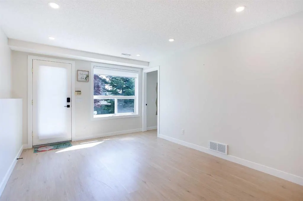 38 Hidden Ranch Close NW