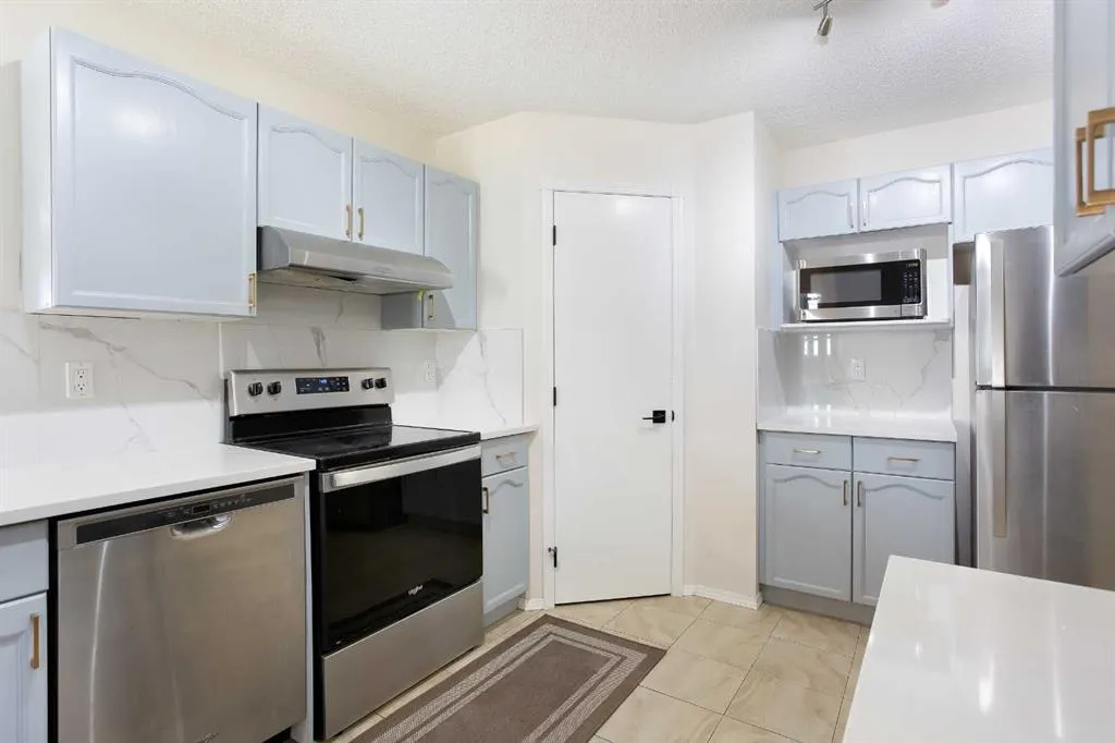 38 Hidden Ranch Close NW