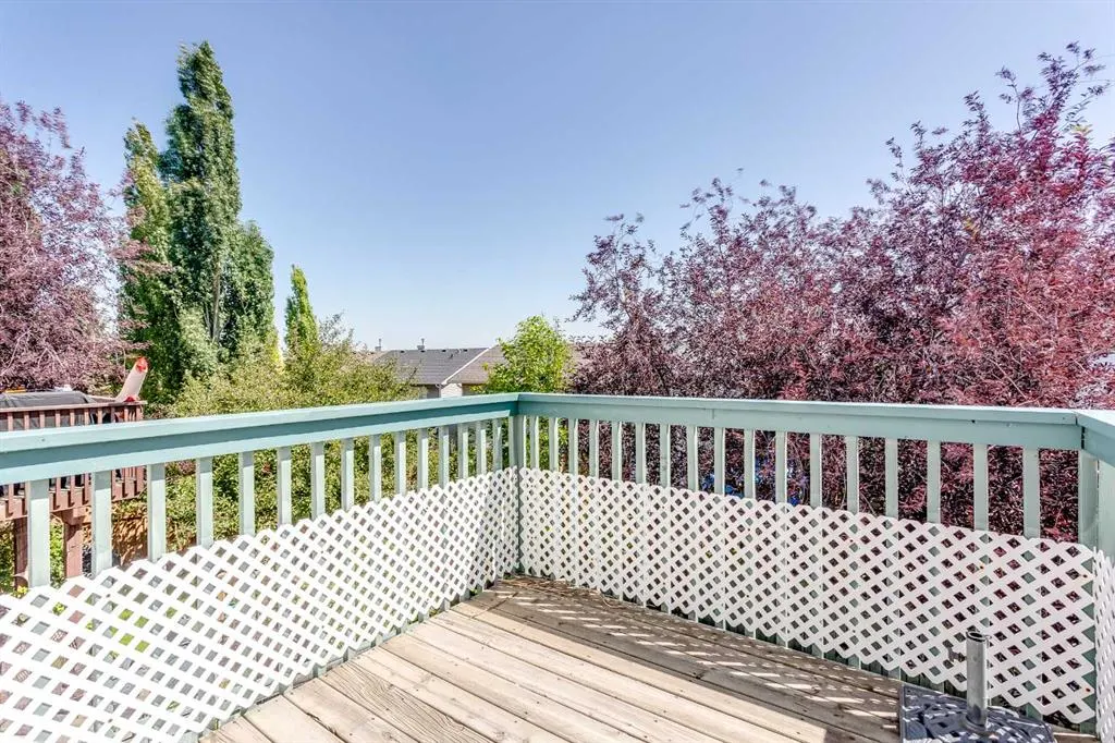 38 Hidden Ranch Close NW