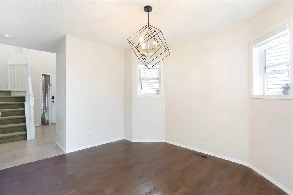 38 Hidden Ranch Close NW