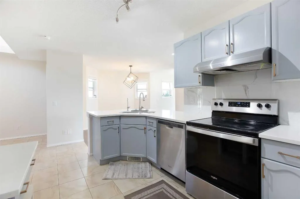 38 Hidden Ranch Close NW
