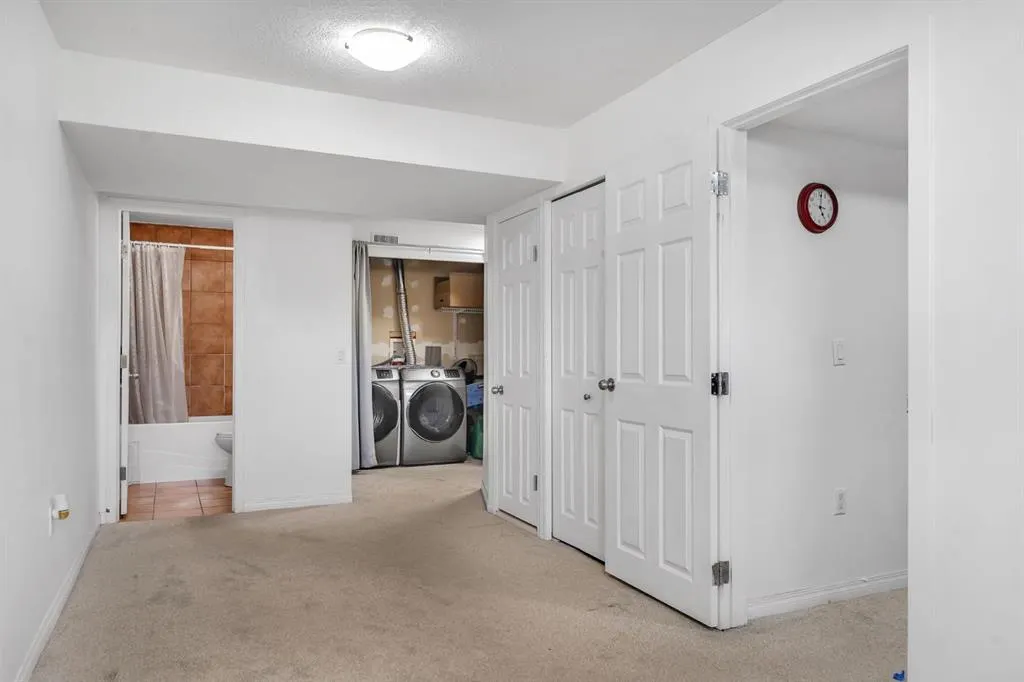 111 Tarawood Lane NE, #301