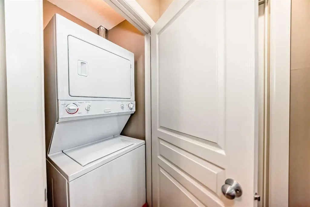 52 Cranfield Link SE, #212