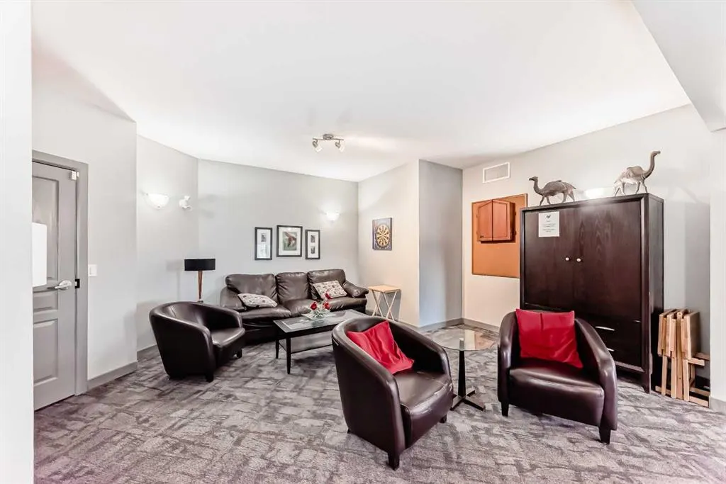 52 Cranfield Link SE, #212