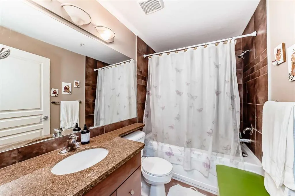 52 Cranfield Link SE, #212