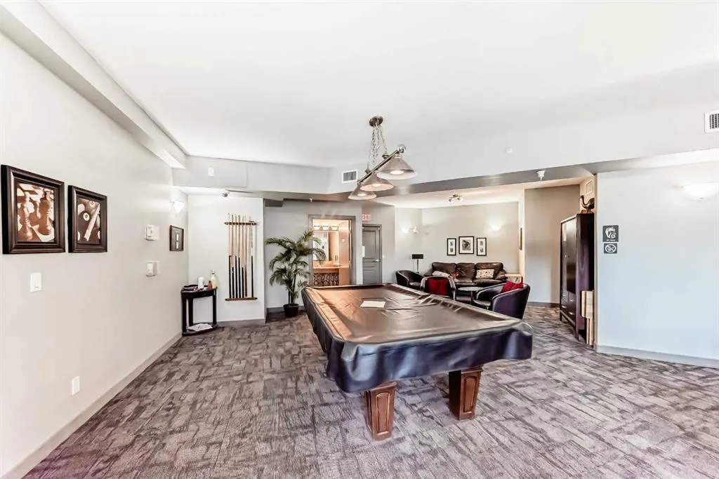 52 Cranfield Link SE, #212