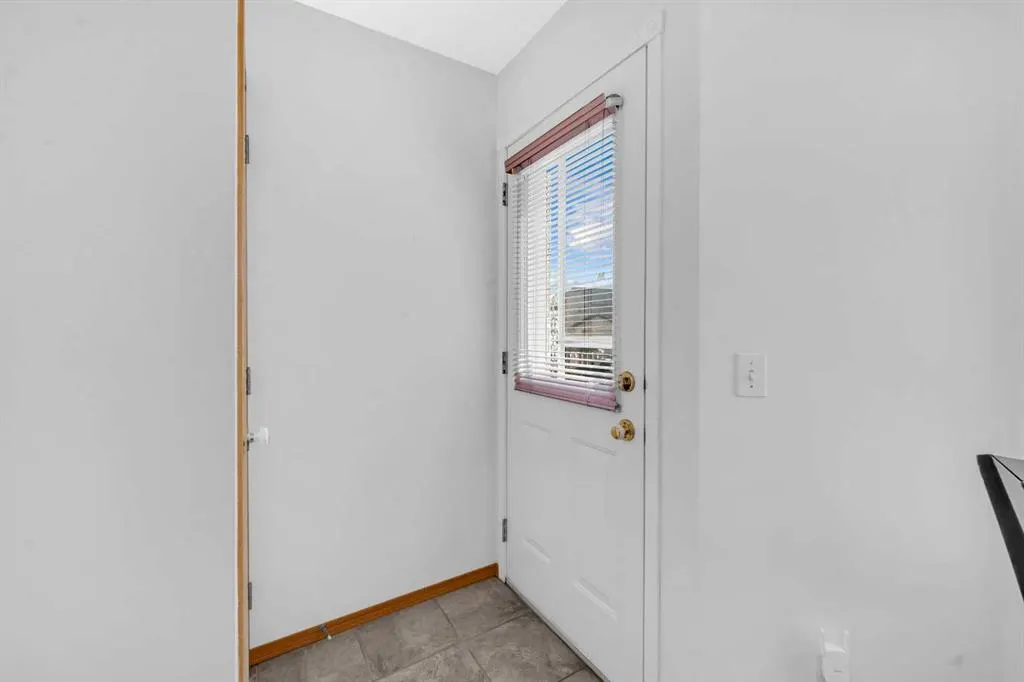 148 Tarington Park NE