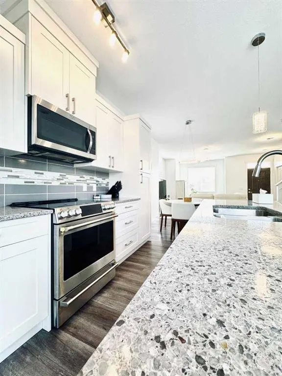 641 Evanston Manor NW