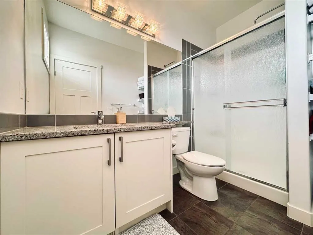 641 Evanston Manor NW