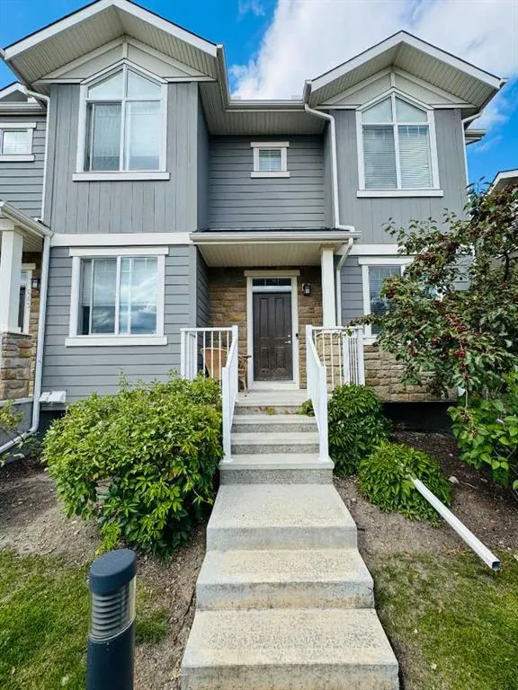 641 Evanston Manor NW