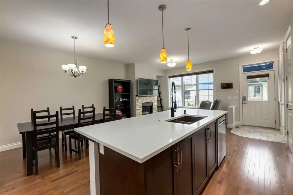 292 Quarry Park Boulevard SE