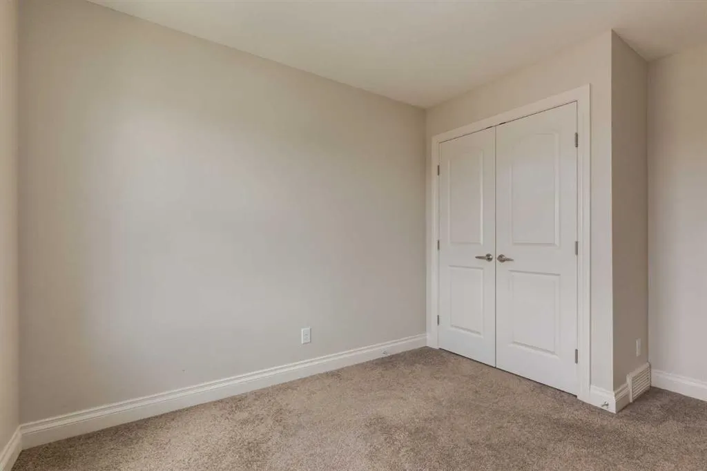 292 Quarry Park Boulevard SE
