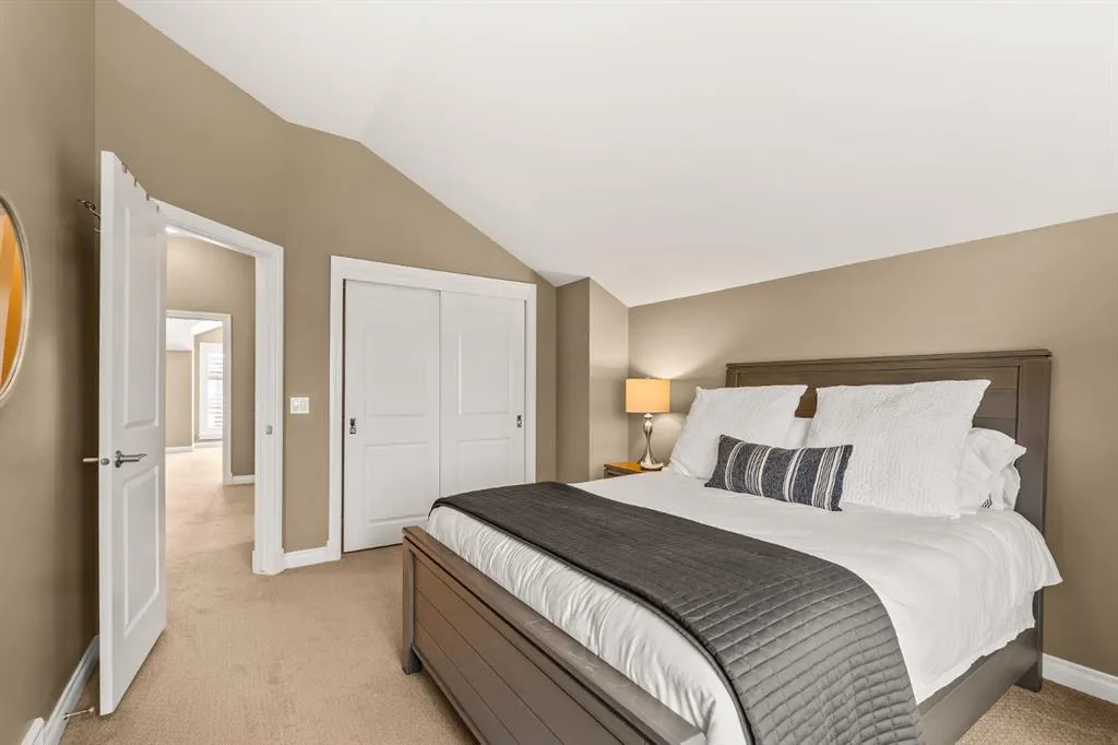 32 Aspen Meadows Green SW
