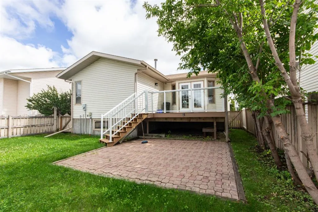 66 Edwards Crescent