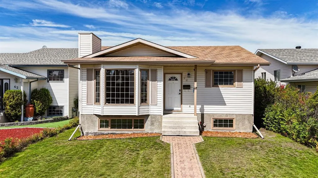 66 Edwards Crescent
