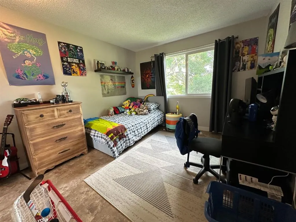 232 Midpark Gardens SE