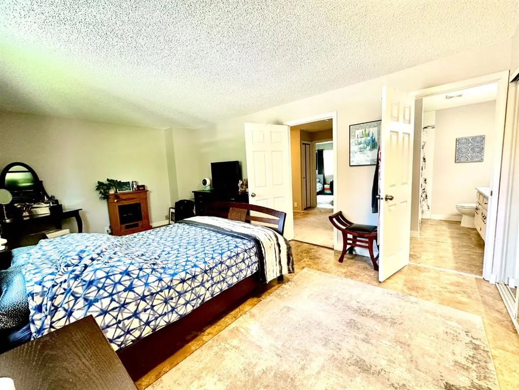 232 Midpark Gardens SE