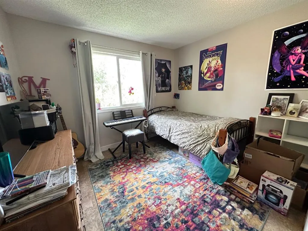 232 Midpark Gardens SE