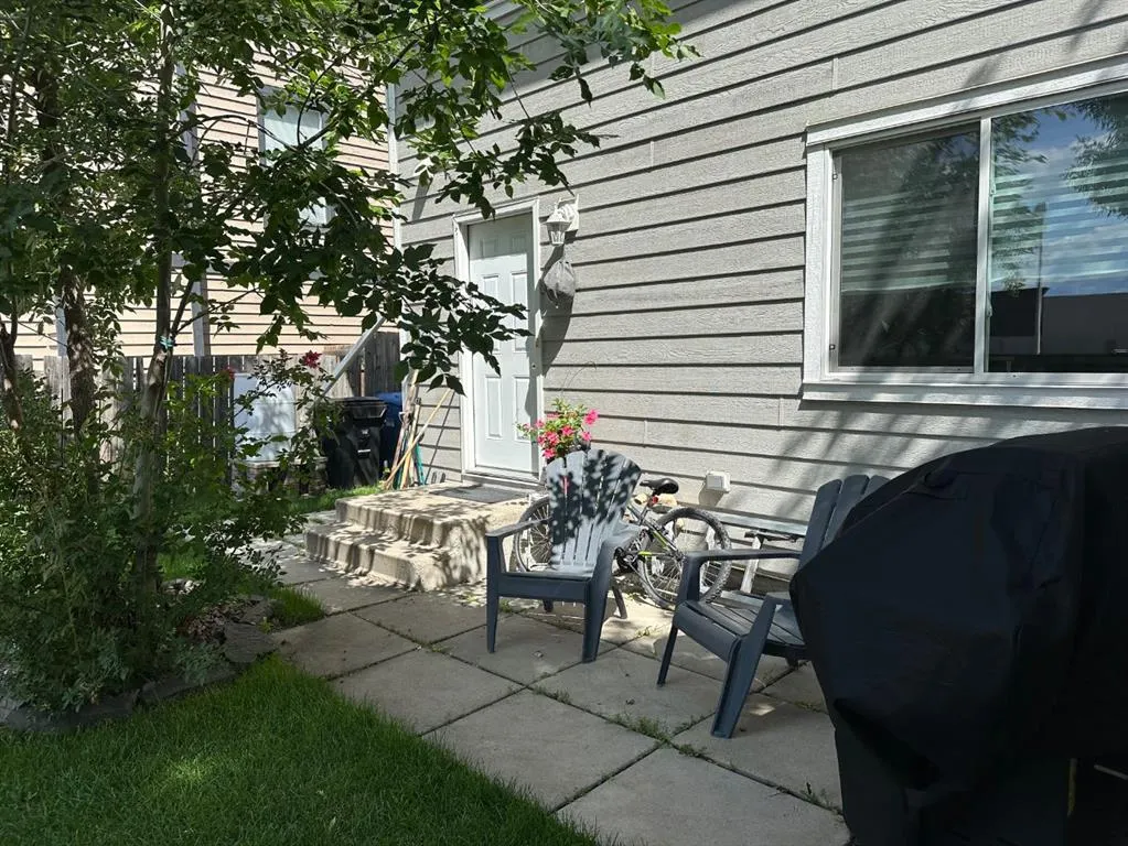 232 Midpark Gardens SE