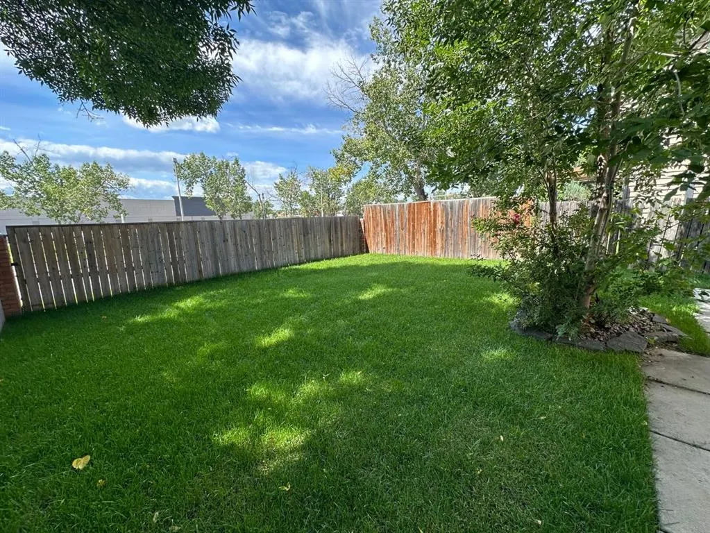 232 Midpark Gardens SE