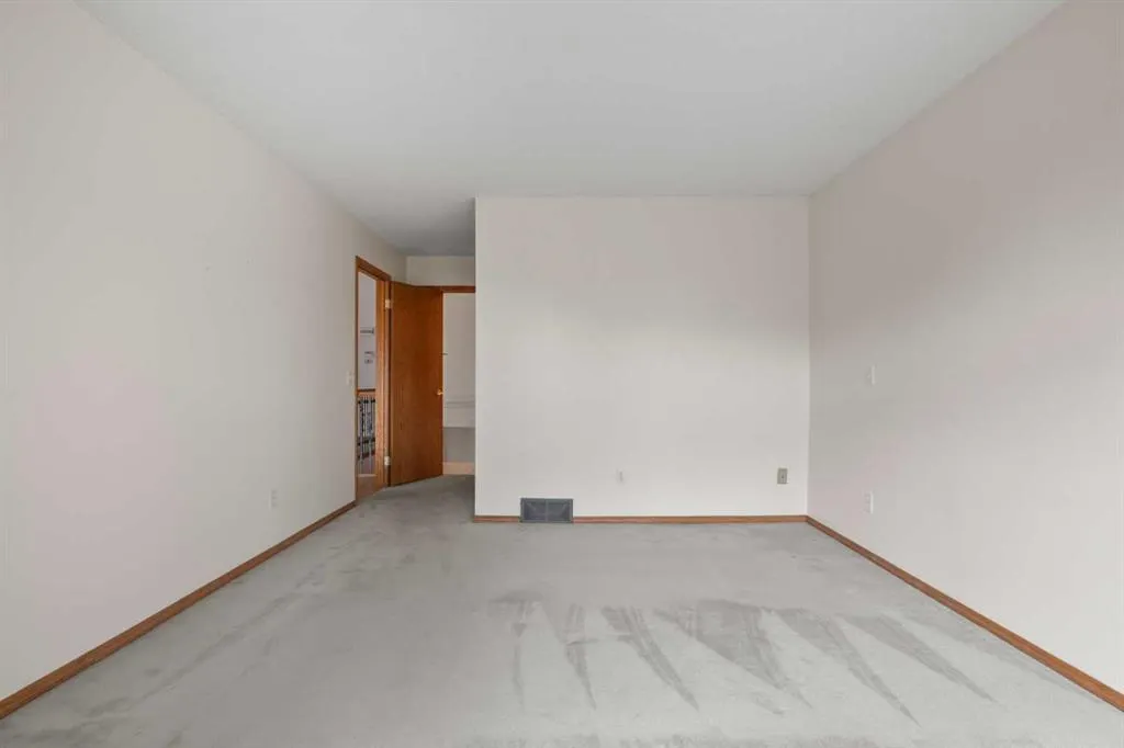 87 Edgepark Villas NW