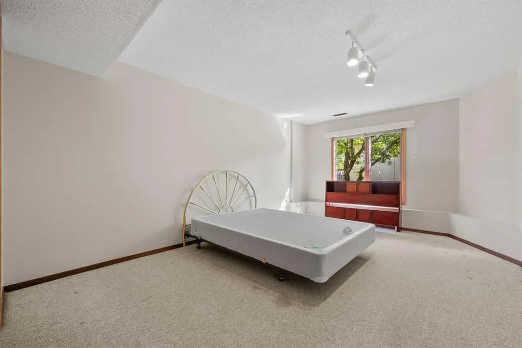 87 Edgepark Villas NW