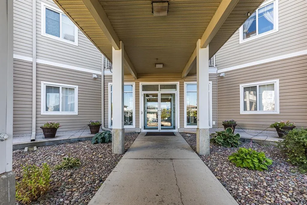 194 Sunrise Circle SW, #403